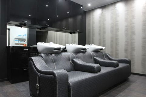 ACM Hair - Gold Coast Hairdresser 1