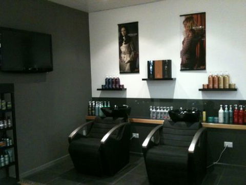 Nine Grange Hair & Beauty - Gold Coast Hairdresser 5