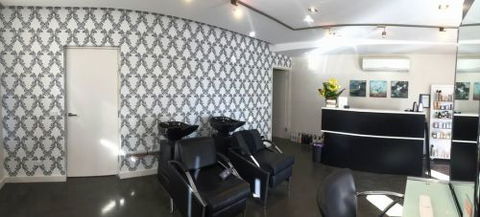 HEAD RUSH HAIR & BEAUTY - Gold Coast Hairdresser 1