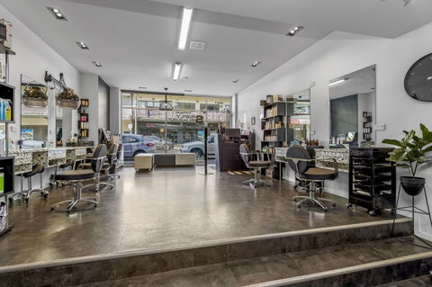 Simply Stunnin Hair And Beauty - Gold Coast Hairdresser 1