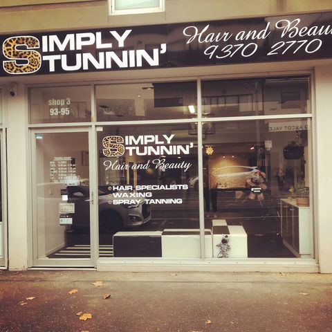 Simply Stunnin Hair And Beauty - Gold Coast Hairdresser 0