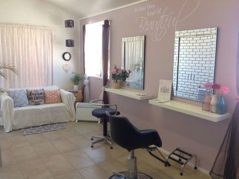 Be Beautiful Be You - Gold Coast Hairdresser 1