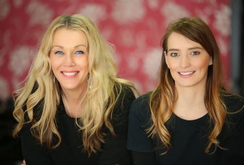 Bella & Sissi - Gold Coast Hairdresser 0