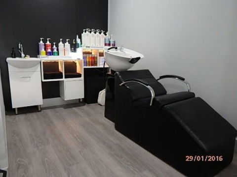 It's Personal Boutique Hair Lounge - Gold Coast Hairdresser 4