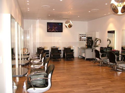 Sonic Hair And Beauty - Gold Coast Hairdresser 0