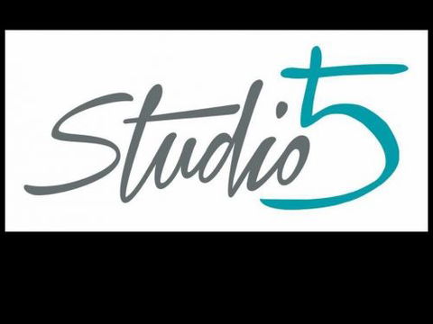 Studio 5 Hair - Gold Coast Hairdresser 0