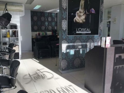 Studio 5 Hair - Gold Coast Hairdresser 5