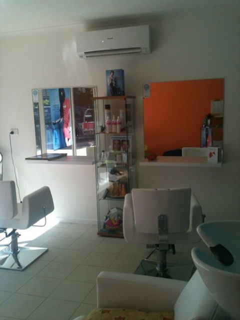 Styles N Smiles Hair And Body Care - Gold Coast Hairdresser 1