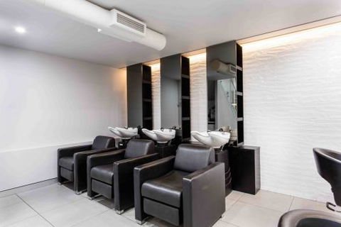 Sloans Of Lane Cove - Gold Coast Hairdresser 2