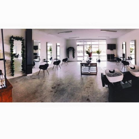 Nuova Hair Concepts - Gold Coast Hairdresser 1